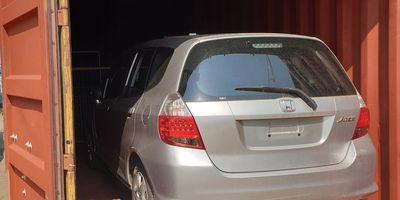 shipping a car from uk to zimbabwe