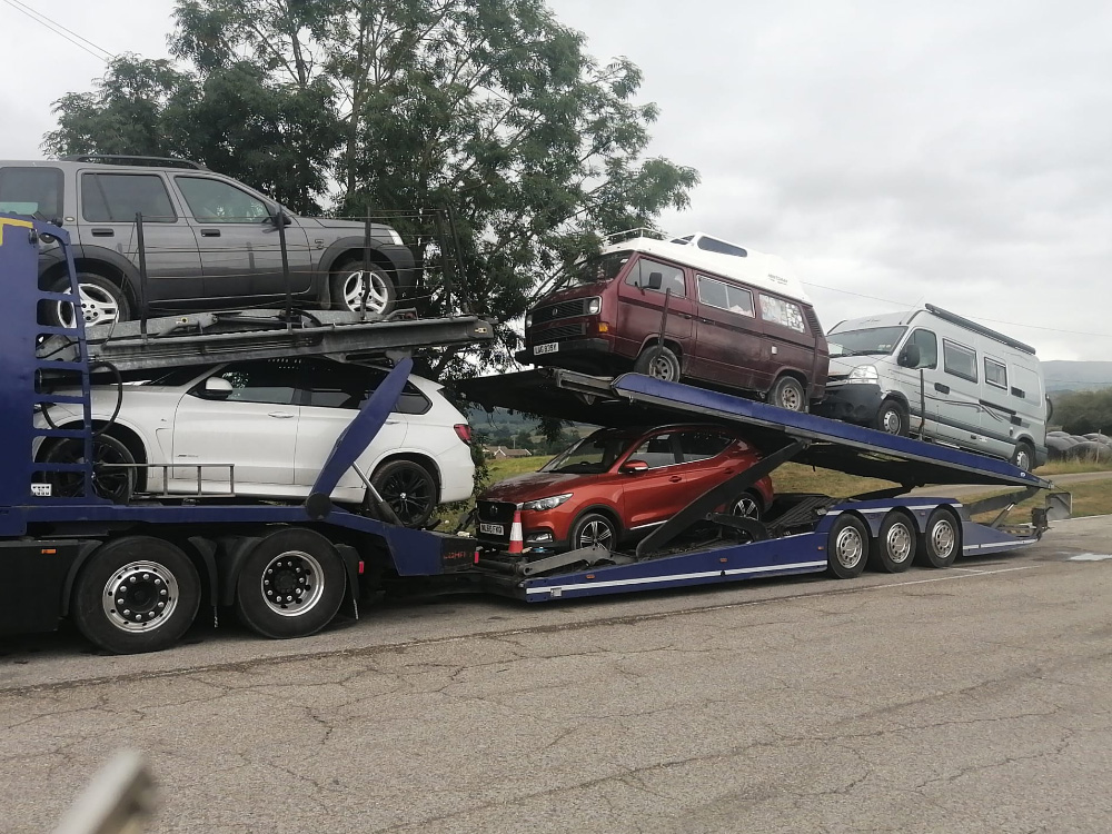 vehicle transporting